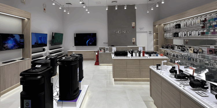 Sony reabre renovado local de Jockey Plaza