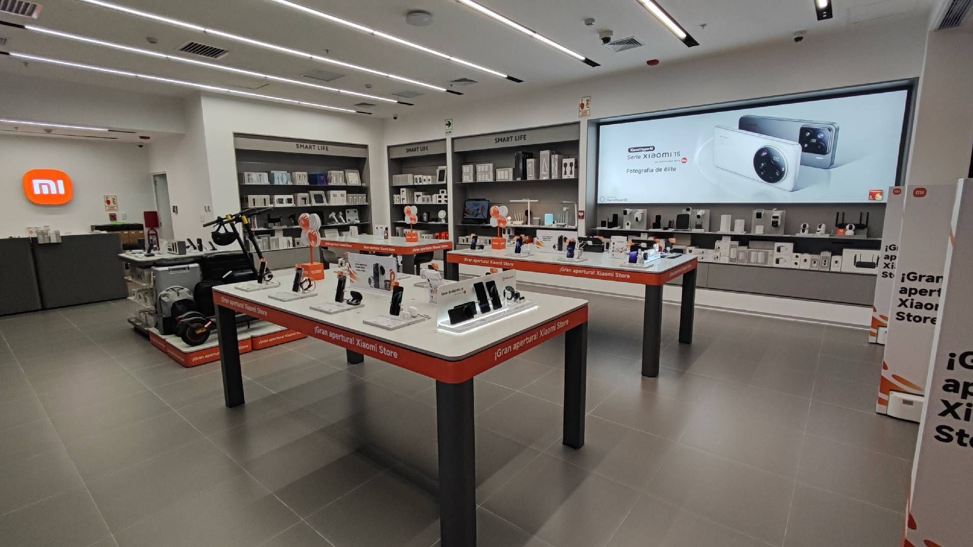 Xiaomi abrió en Jockey Plaza su primera tienda en Perú