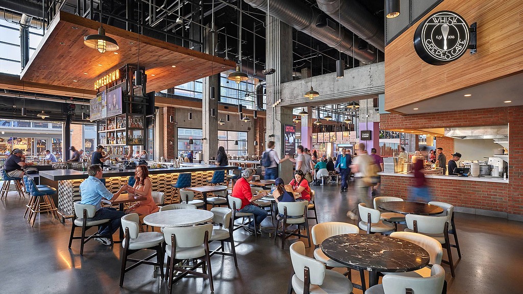 ¿Cómo se están reinventando los patios de comidas de los centros comerciales?